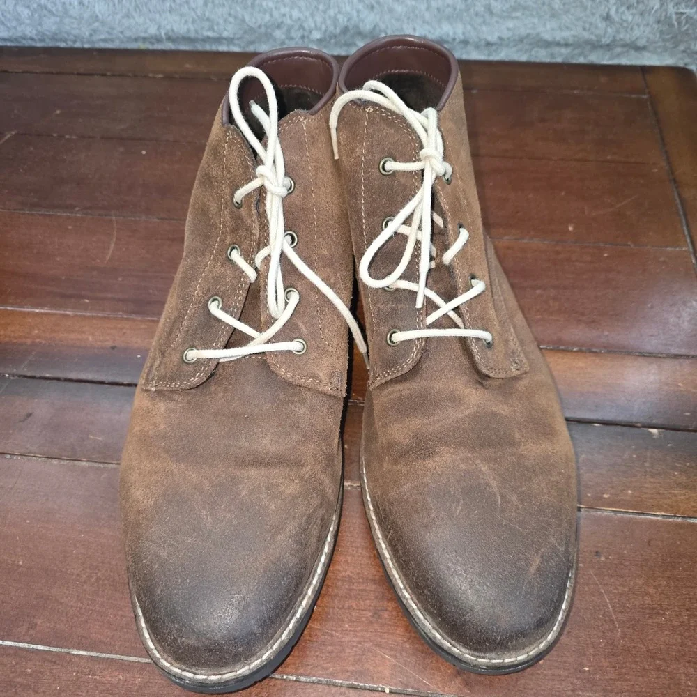 Vince Camuto Lancelot Chukka Boots Brown Distressed Oiled Suede Lug Sole Mens 10